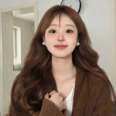 她的微笑像颗糖